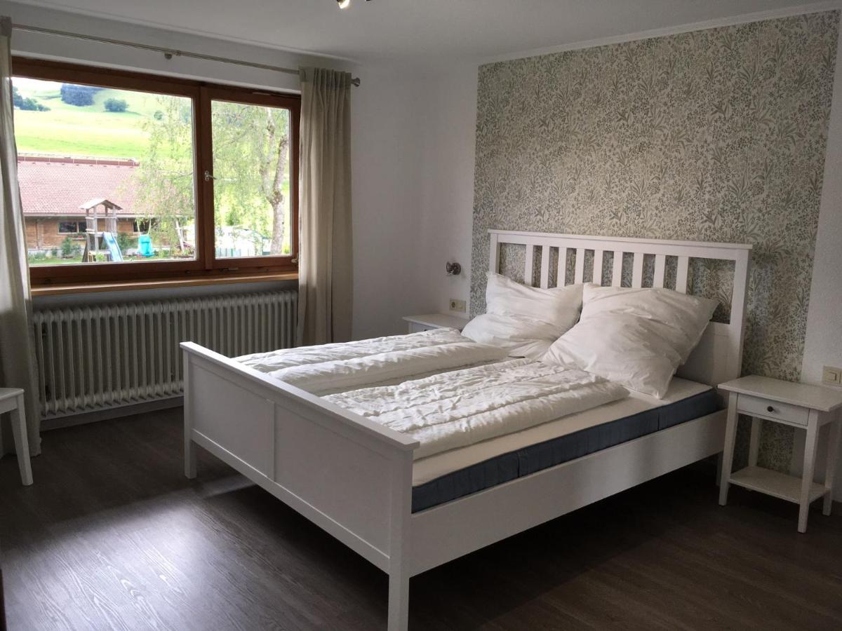 Ferienwohnungen Roessle Stiefenhofen 外观 照片